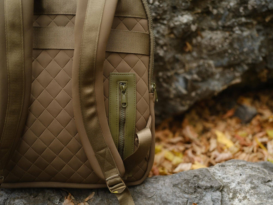 Roam Līte™ Neoprene Backpack